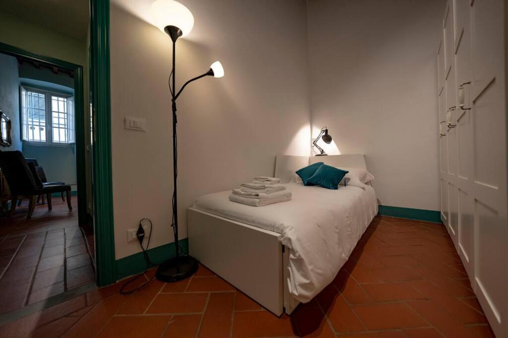 Apartamento Raffinato Trilocale San Frediano Florencia Exterior foto